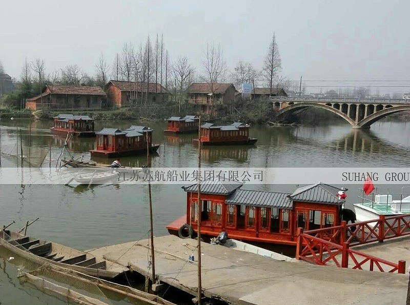 湖南省常德市鳥兒洲濕地公園畫舫船